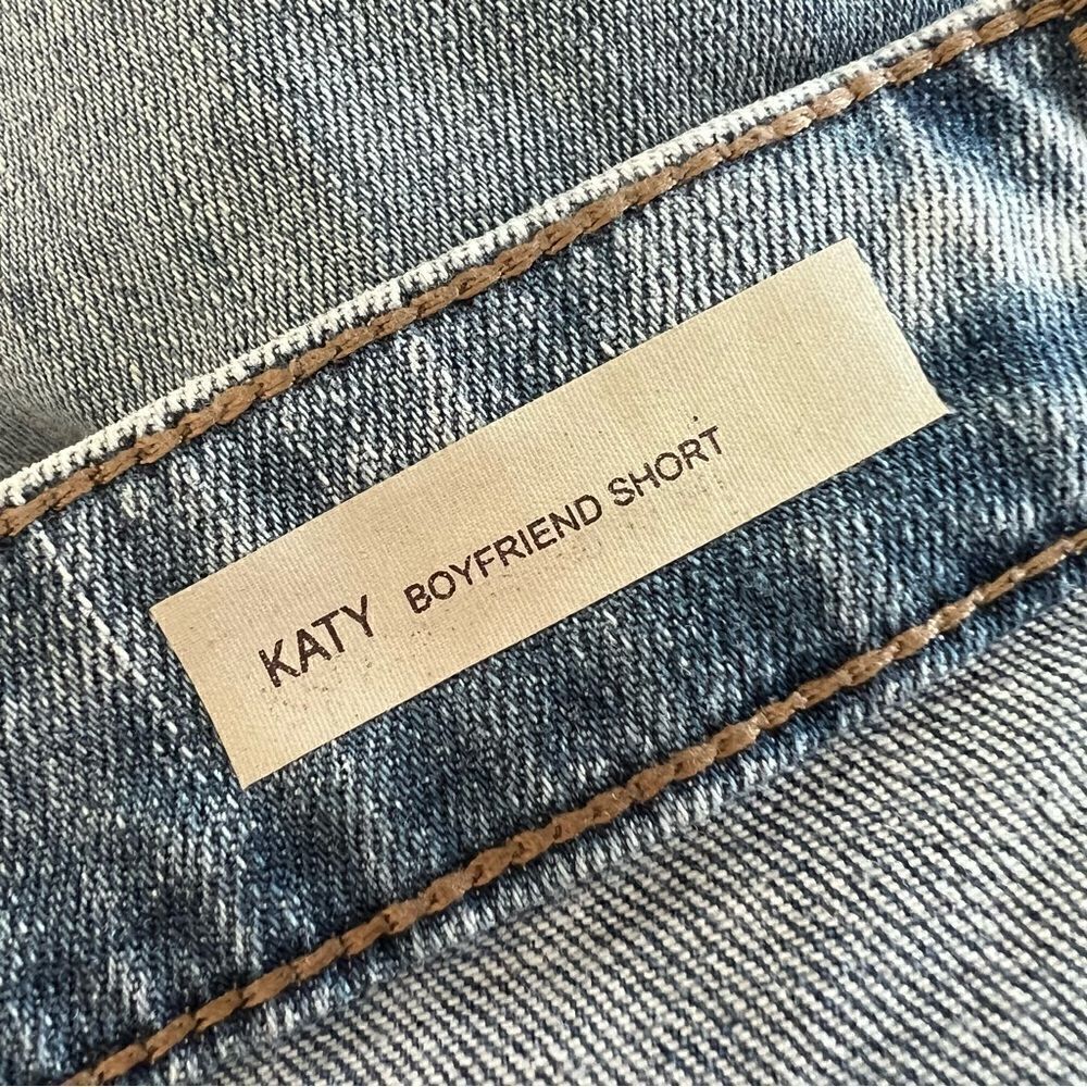 NEW Kut from the Kloth Katy boyfriend denim raw hem cuffed jean shorts new 20W - Picture 9 of 10